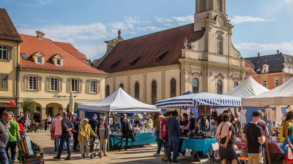 #popupimschloss: Designermöbel und Kulinarik entdecken